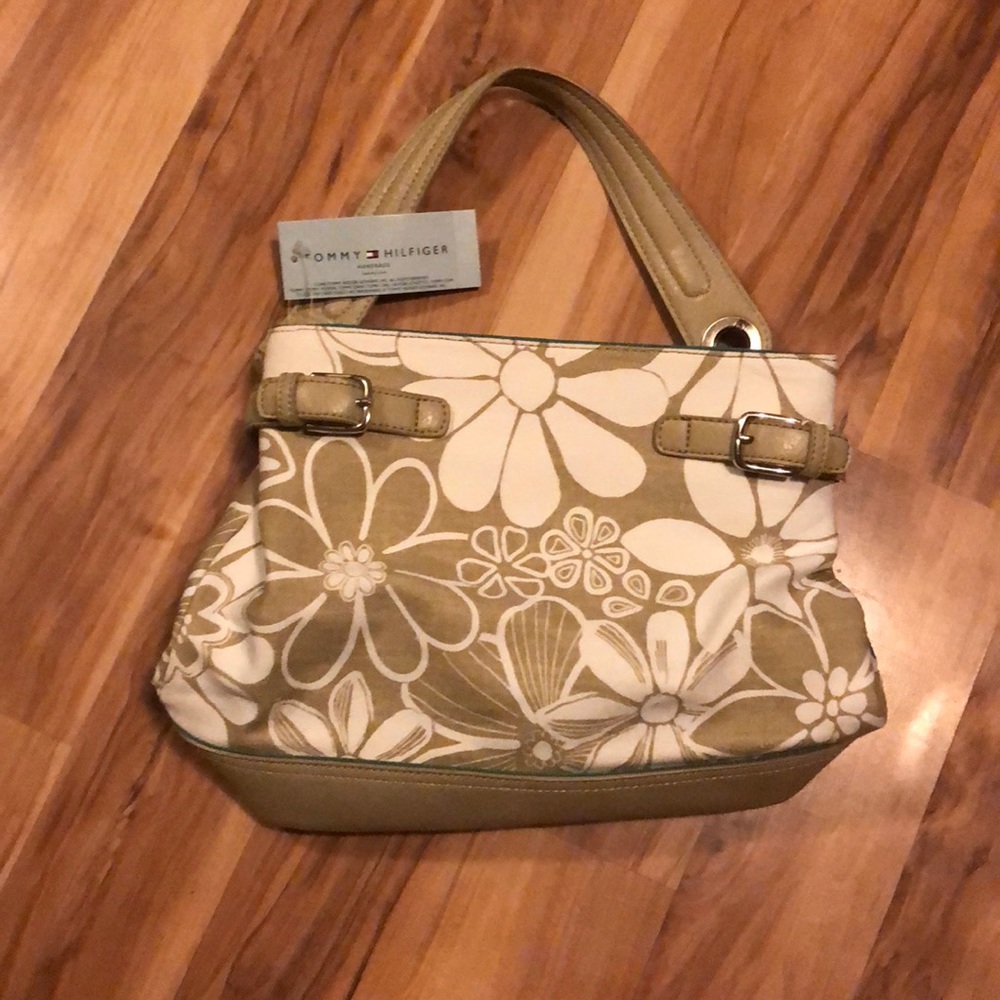 Tommy Hilfiger NWT satchel